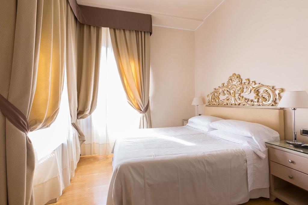 Hotel Liassidi Palace Venice Room photo